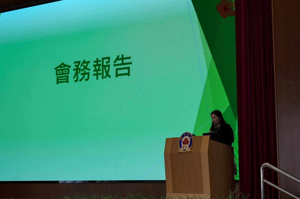 20250118 02鏡平家長教師會理事長黃阿燕作會務報告